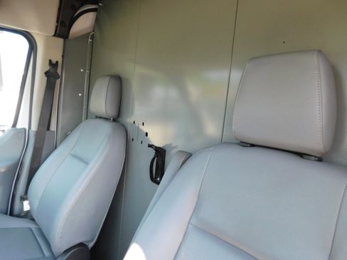 Used 2019 Ford Transit 150 130 Medium Roof image 18