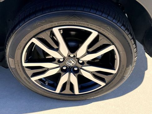 Used 2020 Honda Pilot Elite image 9