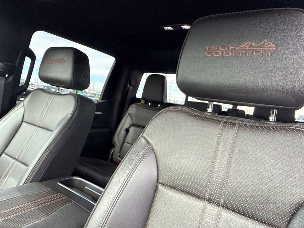 Certified 2024 Chevrolet Silverado 1500 High Country w/ Technology Package AWD/4WD image 23