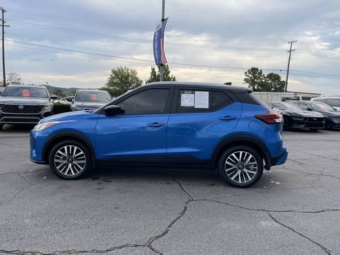 Used 2024 Nissan Kicks SV image 4