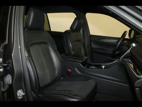 Used 2022 Jeep Grand Cherokee L Laredo AWD/4WD image 31