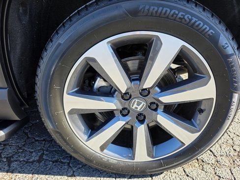 Used 2023 Honda Pilot Elite image 37