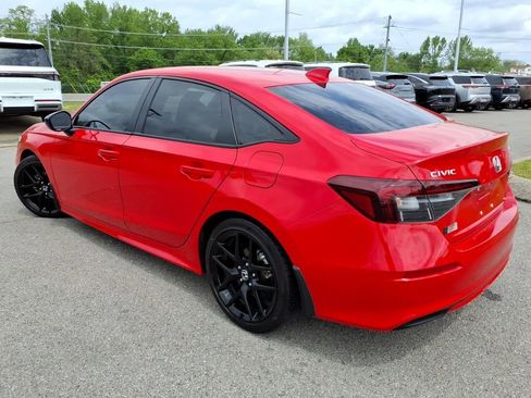 Used 2025 Honda Civic Sport image 17
