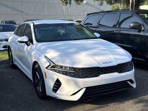 Used 2022 Kia K5 LX FWD image 1
