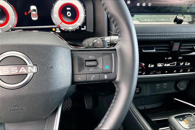 Certified 2025 Nissan Rogue Platinum w/ Platinum Premium Package FWD image 25