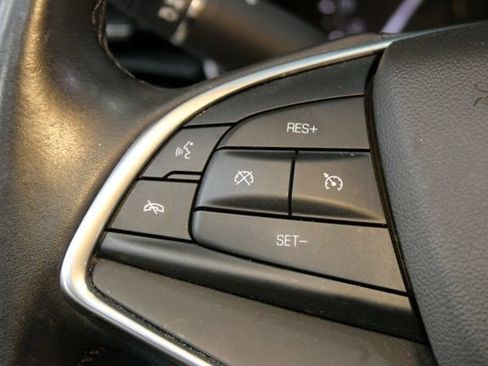 Used 2018 Cadillac XT5 Luxury w/ Driver Awareness Package AWD/4WD image 22