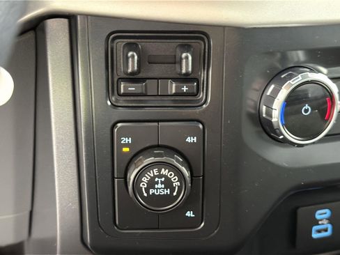 Used 2022 Ford F150 XLT w/ Equipment Group 301A Mid image 18