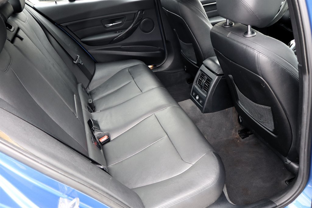 Used 2015 BMW 328i xDrive Sedan AWD/4WD image 20