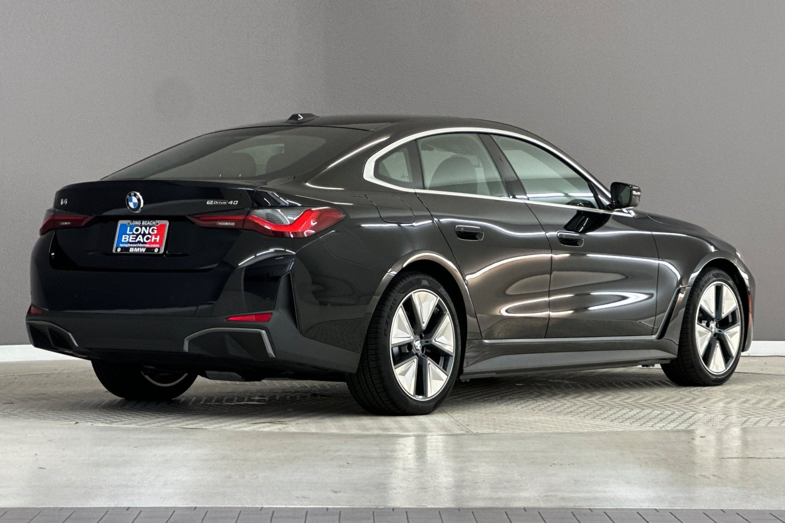 New 2026 BMW i4 eDrive40 w/ Premium Package RWD image 8
