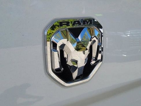 Used 2022 RAM 3500 Tradesman image 10