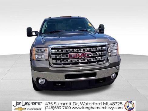 Used 2013 GMC Sierra 2500 SLT w/ SLT Convenience Package AWD/4WD image 3