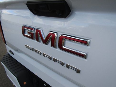 Used 2024 GMC Sierra 1500 Pro w/ Graphite Edition image 40