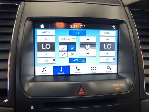 Certified 2018 Ford Taurus SEL w/ Equipment Group 201A AWD/4WD image 17