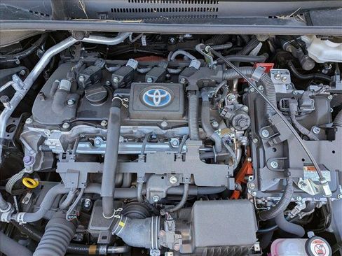 Used 2024 Toyota Corolla LE w/ LE Convenience Package FWD image 14