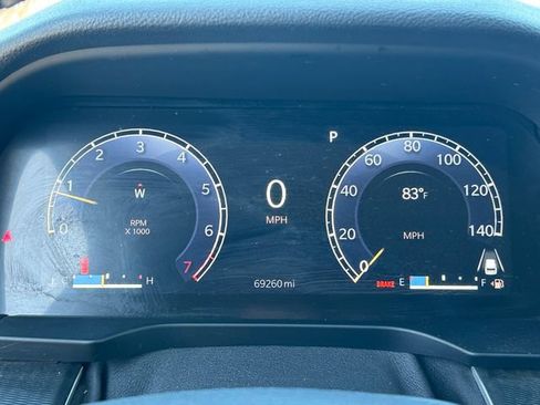 Used 2023 Jeep Grand Cherokee Laredo AWD/4WD image 21