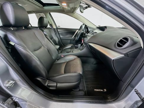 Used 2012 MAZDA MAZDA3 i Grand Touring w/ Tech Pkg FWD image 29
