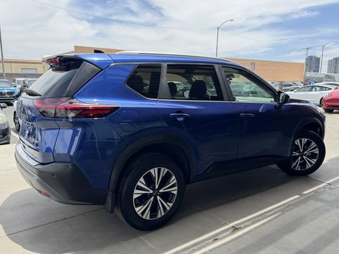 Used 2023 Nissan Rogue SV w/ SV Premium Package image 4