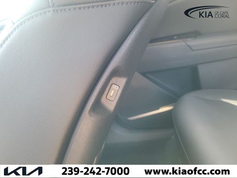 Certified 2024 Kia Sportage EX FWD image 17