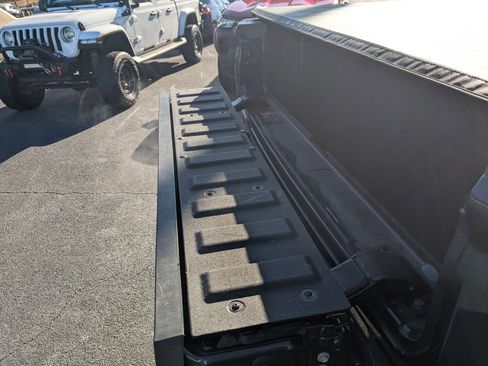 Used 2023 GMC Sierra 1500 Denali Ultimate image 27