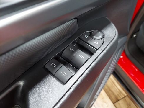 Certified 2024 Chevrolet Equinox EV RS image 35