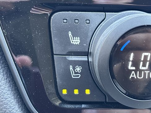 Certified 2024 Toyota Grand Highlander AWD image 23