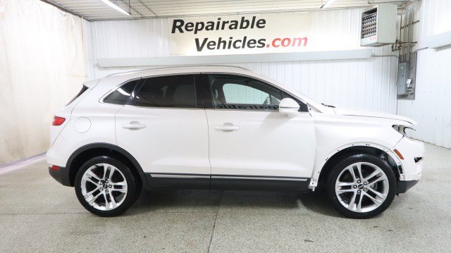 Used 2018 Lincoln MKC Reserve AWD/4WD image 4
