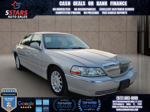 Used 2007 Lincoln Town Car Signature RWD image 1