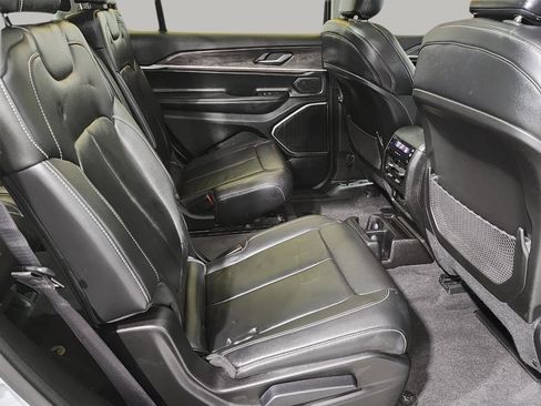 Used 2021 Jeep Grand Cherokee L Limited image 26