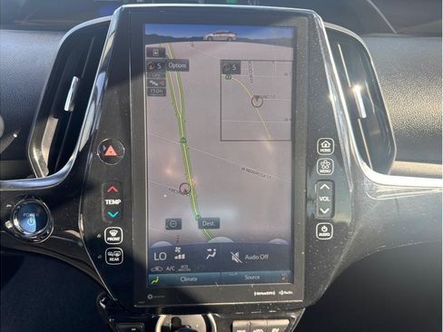 Used 2020 Toyota Prius Prime XLE FWD image 14