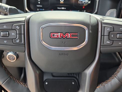 Certified 2026 GMC Sierra 1500 AT4 w/ AT4 Premium Package AWD/4WD image 30