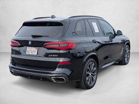 Certified 2022 BMW X5 M50i image 5