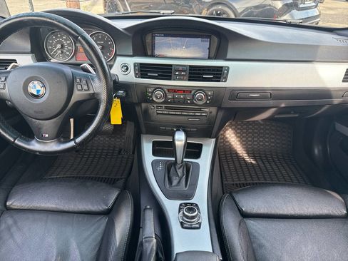 Used 2011 BMW 335i xDrive Sedan w/ M Sport Pkg image 21