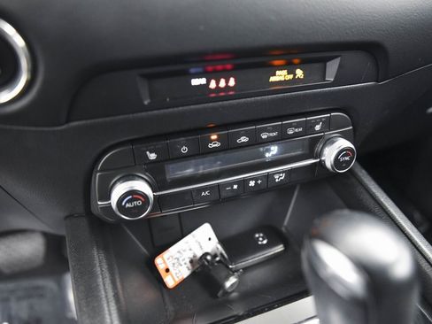 Used 2021 MAZDA CX-5 Touring image 21