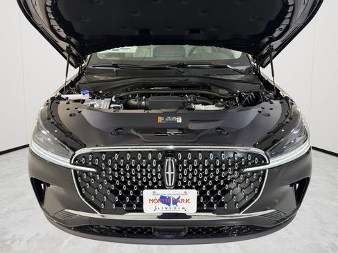 New 2026 Lincoln Aviator 2WD image 32
