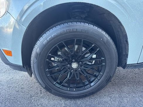 Used 2022 Ford Maverick XL image 4