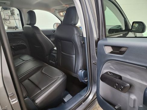 Used 2024 Ford Maverick Lariat w/ Black Appearance Package image 34