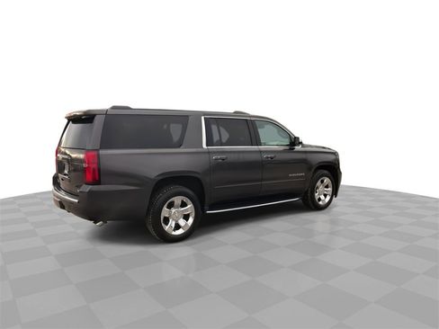 Used 2018 Chevrolet Suburban Premier w/ Max Trailering Package image 8