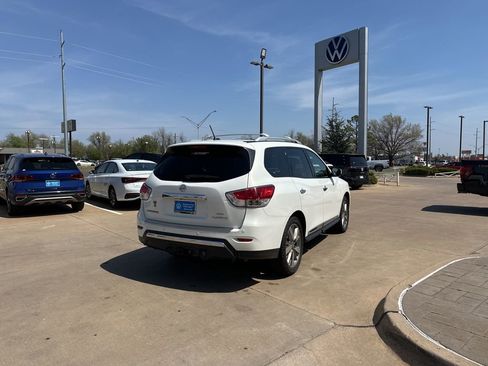 Used 2014 Nissan Pathfinder Platinum w/ Platinum Premium Package image 5