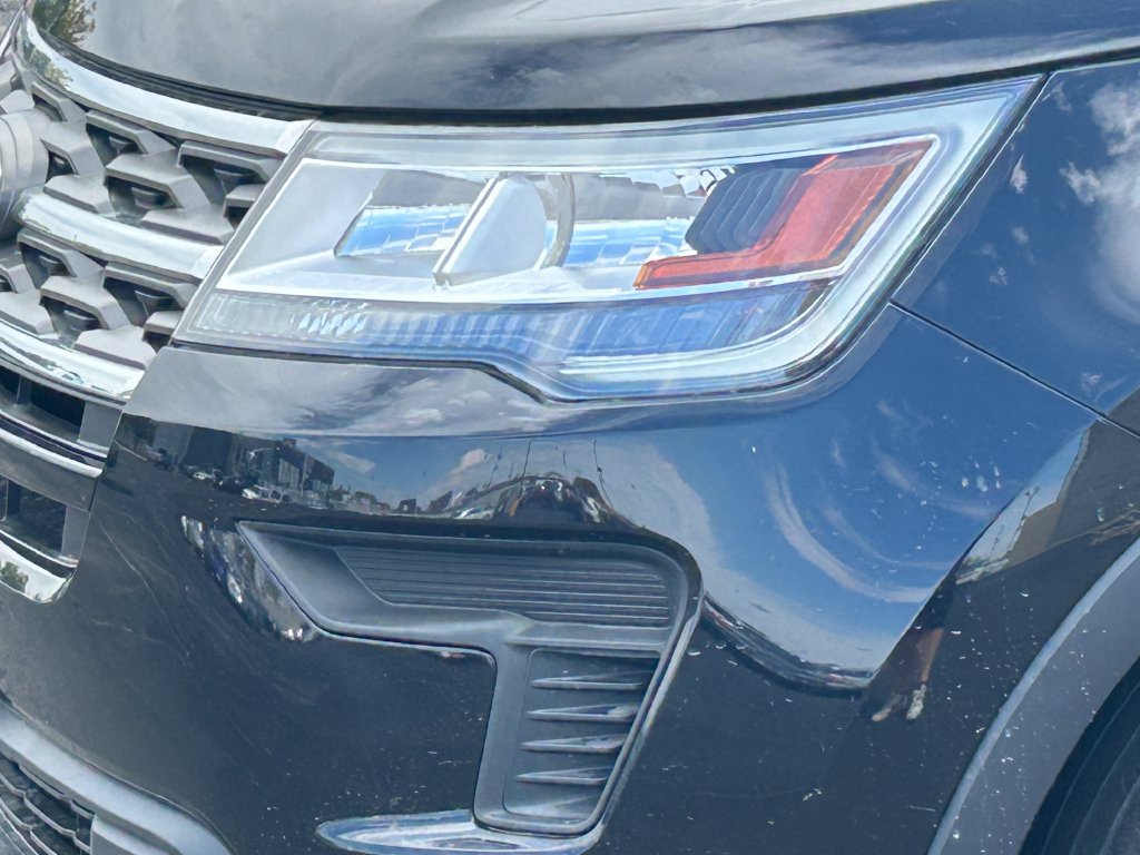 Used 2018 Ford Explorer 4WD w/ Class II Trailer Tow Package image 11