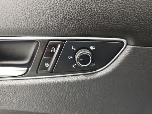 Used 2017 Volkswagen Passat 1.8T SEL Premium image 13