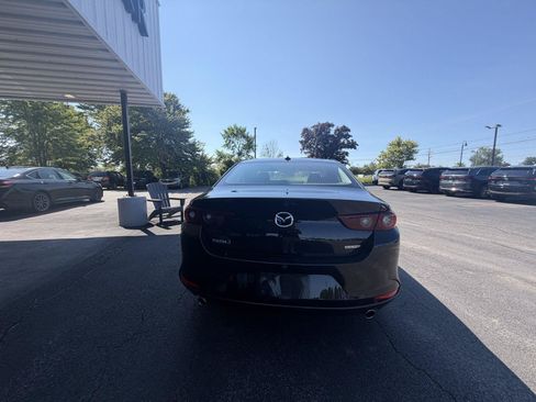 Used 2022 MAZDA MAZDA3 s FWD image 8