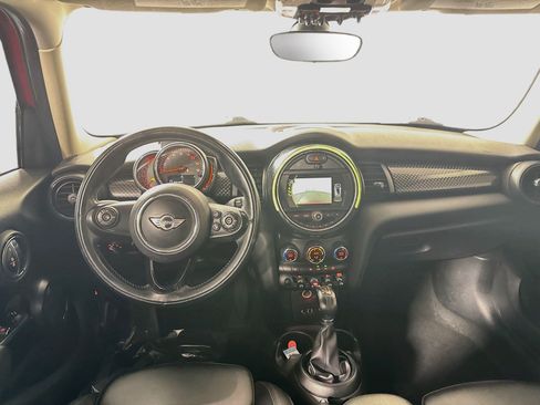 Used 2018 MINI Cooper S FWD image 17