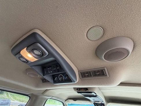 Used 2001 Chevrolet Express 1500 LT RWD image 26