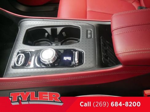 Used 2025 Jeep Wagoneer S Launch Edition image 39