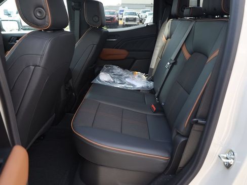 New 2026 GMC Canyon AT4 AWD/4WD image 17