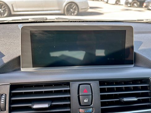 Used 2017 BMW 230i Coupe image 21