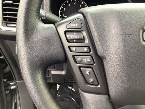 Used 2024 Nissan Frontier SV w/ Technology Package image 12