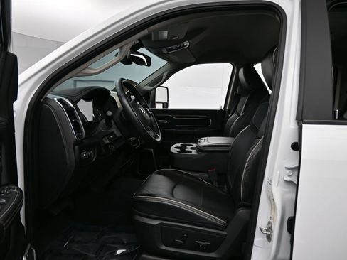 Used 2024 RAM 2500 Laramie image 11
