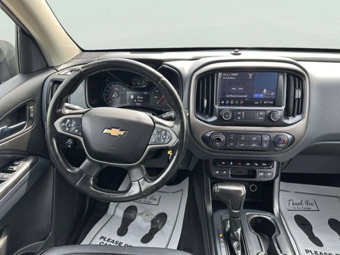 Used 2019 Chevrolet Colorado Z71 AWD/4WD image 16