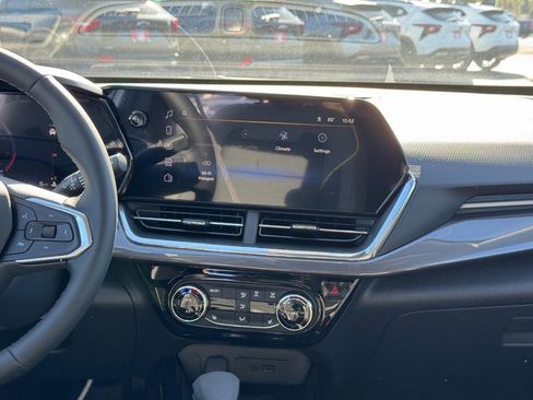 New 2026 Chevrolet Trax ACTIV w/ Sunroof Package image 9